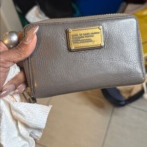 Marc Jacobs Metallic Gray Leather Wallet Used